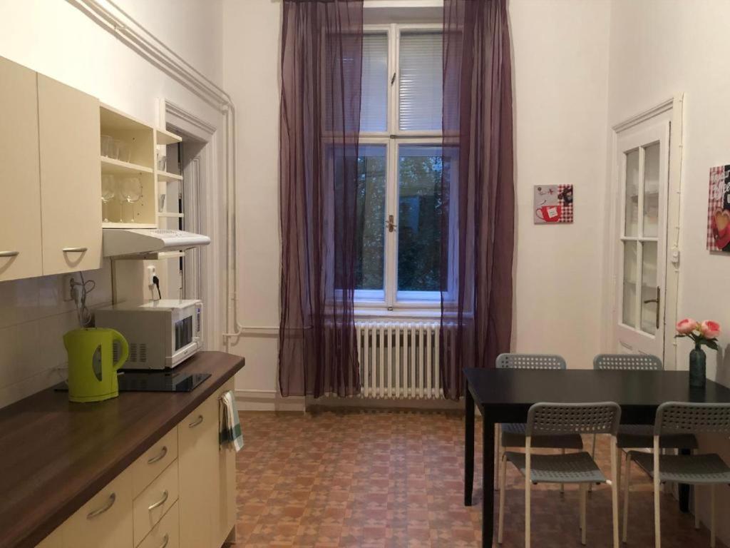Rooms Veveri - Uvoz, 10 Min Peski Do Centru Brünn Exterior foto